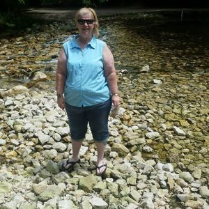 Meet your Posher, Laurie